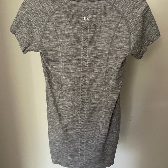 Lululemon Bundle - Picture 4 of 10